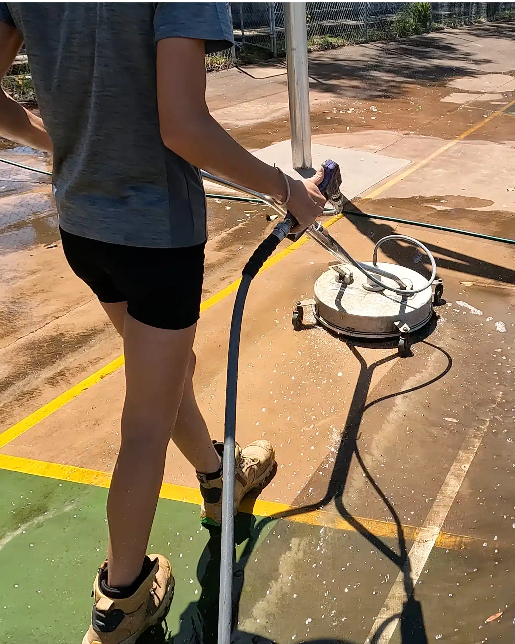 Pressure cleaning Caloundra State School