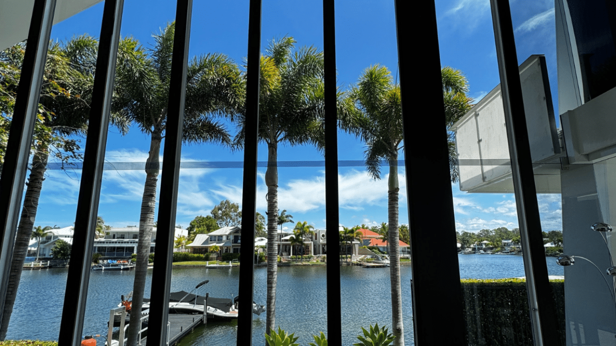 window cleaning Caloundra