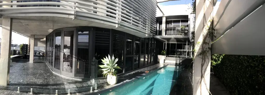 Caloundra window cleaning